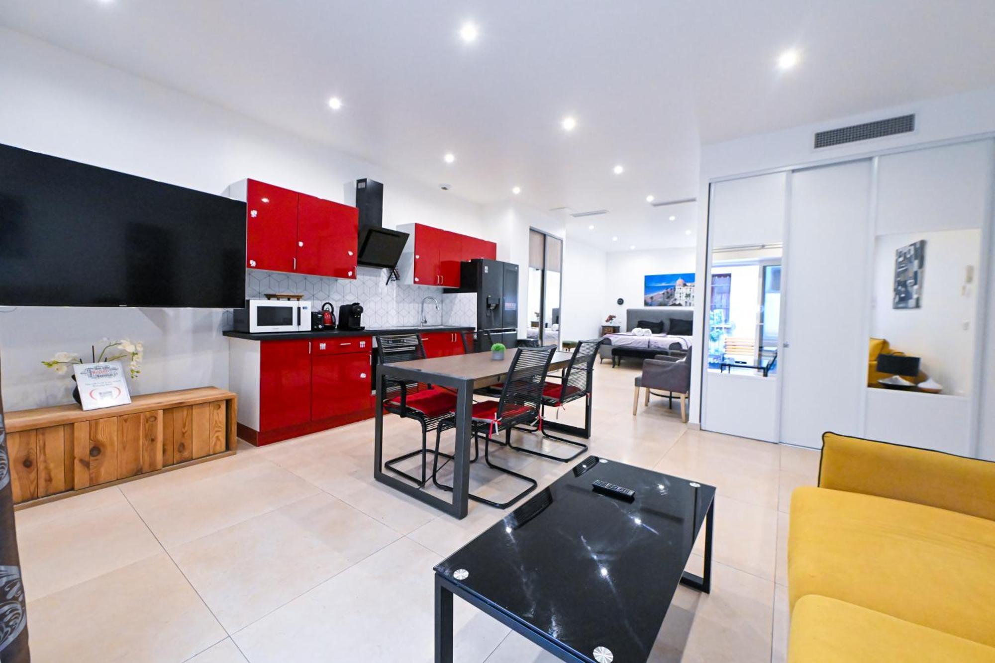 Grand Loft A Deux Pas De La Mer N1 نيس المظهر الخارجي الصورة