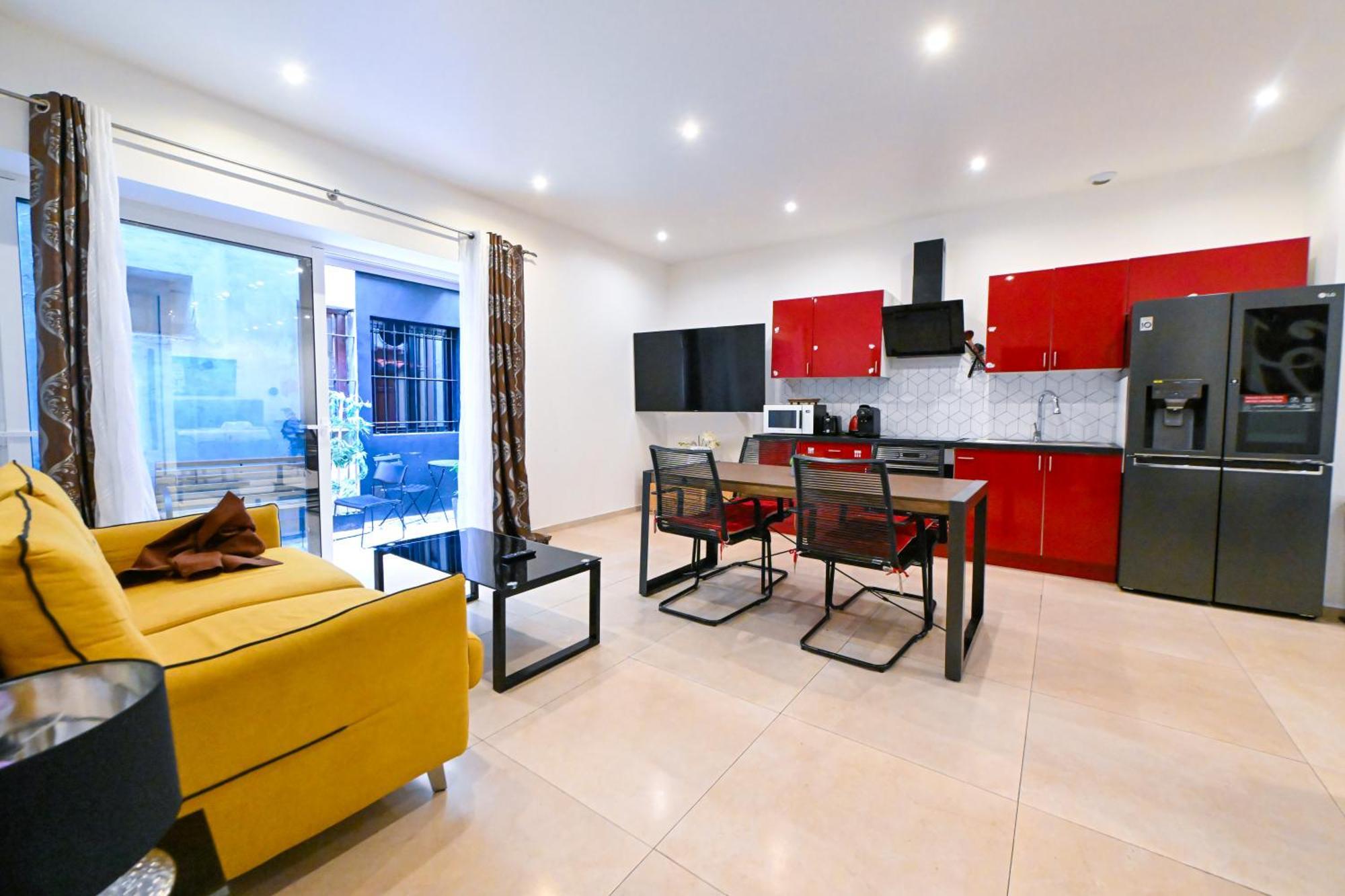 Grand Loft A Deux Pas De La Mer N1 نيس المظهر الخارجي الصورة